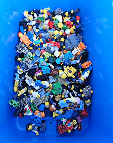 111 lego minifigures job lot - lego,