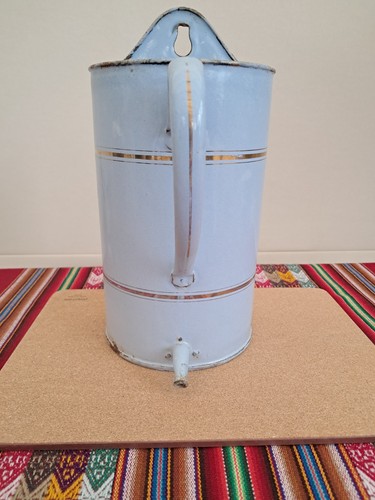Small vintage french enamel - small,