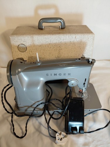Singer sewing machine - singer,