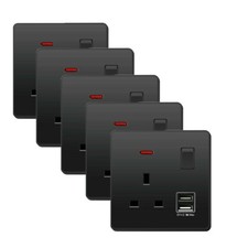 Single Wall Plug Socket 13A w/