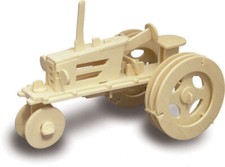 Quay Tractor Woodcraft