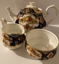 Royal Albert Heirloom Teapot