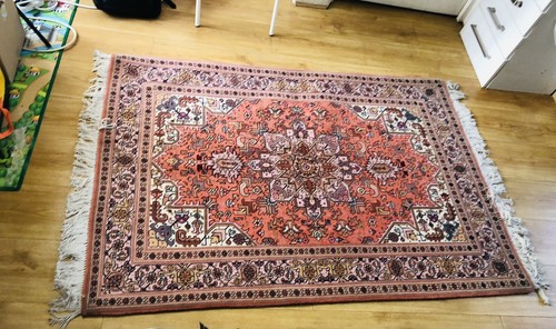 Rare unique hand knotted wool - rare,