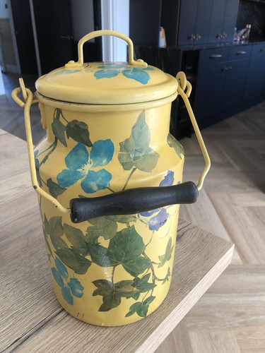 Vintage small milk churn with - milk,