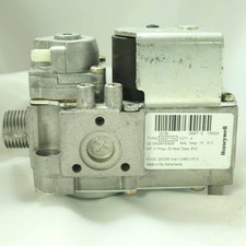 Ideal 174081 GAS VALVE - HONEYWELL VK4115V10714 - GENUINE - NEW OTHER