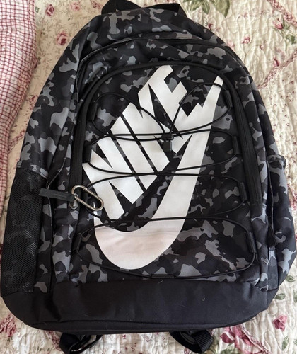 Nike black gray camo backpack - black/gray,