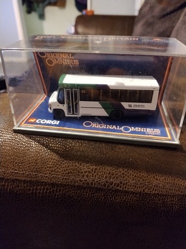 Corgi omnibus travel - omnibus, west