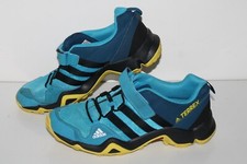 Adidas Terrex  AX2R Trail