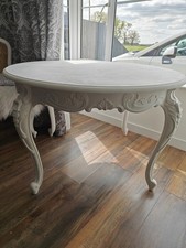 French Chateau Round Tabla