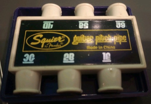Squire fender guitar - squire,