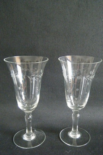 Pair etched fluted - , stemed
