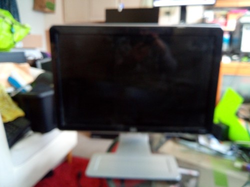 W2207 1680x1050 wsxga - 22",