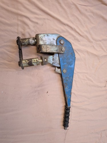 Ford tractor hand brake - tw,