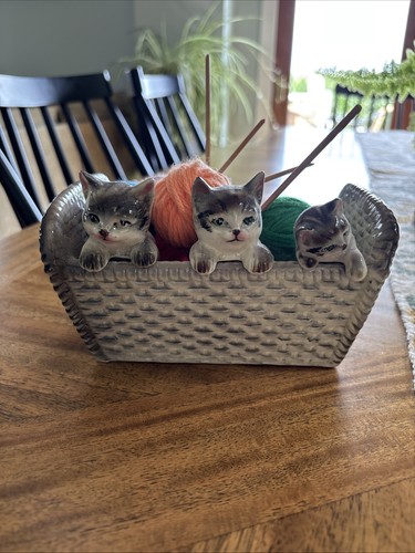 Vintage kittens basket - vintage,