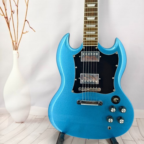 Standard electric guitar - standard,