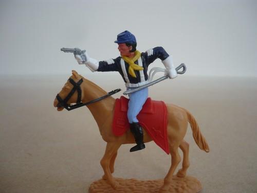 Timpo mounted 7th cavalry - mounted,