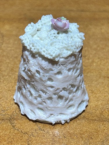Irish dresden thimble with - irish,