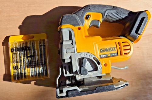 Dewalt dcs331 18v cordless - 18v, xr