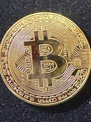 Bitcoin gold color - bitcoin,