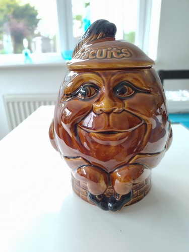 Lovely vintage brown humpty - lovely,