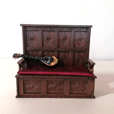 Dolls House Tudor Settle and Mandolin, 1:12 Scale Miniatures