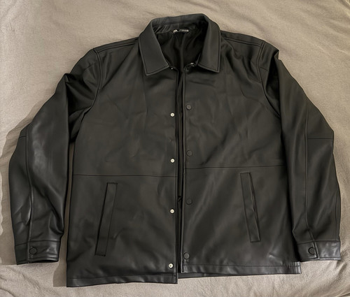 Zara men black leather short - black,