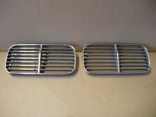 JAGUAR DAIMLER BONNET SIDE GRILLE/AIR INTAKE FITS XJ6 XJ12 S1 & DS420 BD30582