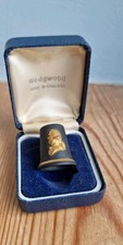 GORGEOUS WEDGWOOD GOLD ON BLACK JASPERWARE BOXED THIMBLE JOSIAH WEDGWOOD