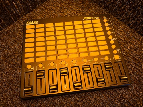 Akai apc mini - akai, midi