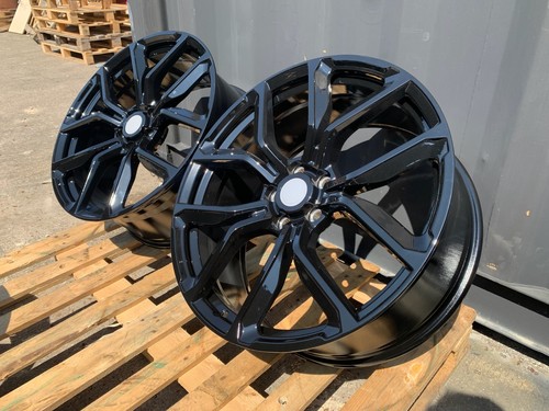 Gloss black alloy wheels - 22”,