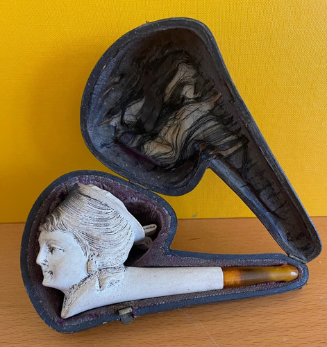 Antique carved meerschaum - meerschaum, ~