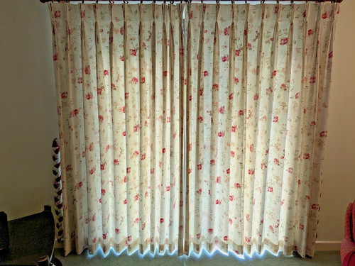 Pair lined pinch pleat - pair,