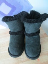 UGG  UK 13 EU 31 US 1  Unisex Black Boots