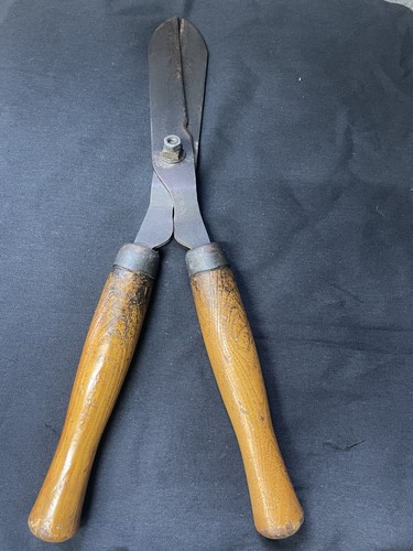 Vintage hedge shears long - vintage,