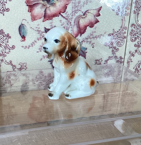 Vintage small china dog cute - small,