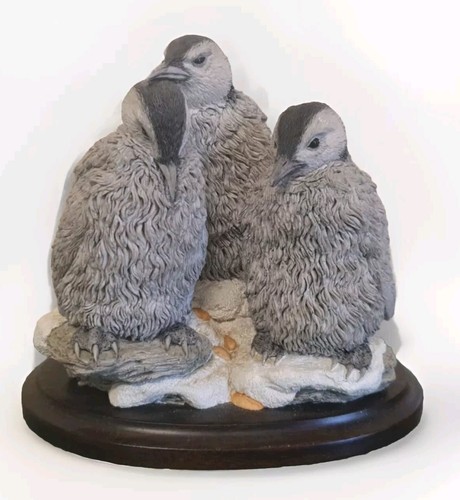 Trio penguin chick s - trio, of
