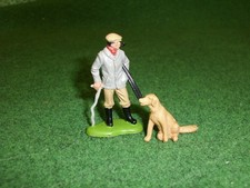 Britains Farm - 9576 LWB Land Rover - Farmer & Labrador Dog Figures Only - VGC