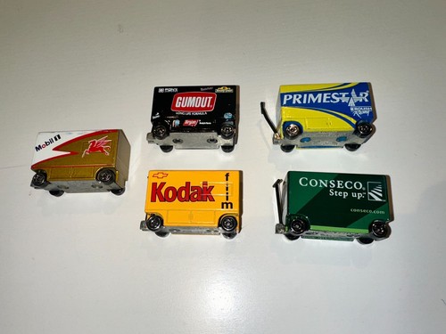 Hot wheels nascar tool wagon - -,