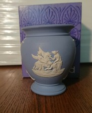 Wedgewood Jasper CAMEO POSY POT Boxed Vase 