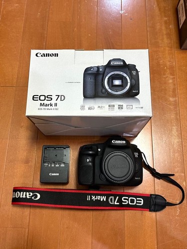 Canon eos mark digital - mark,