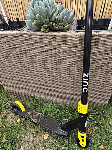 Zinc black yellow - zinc,