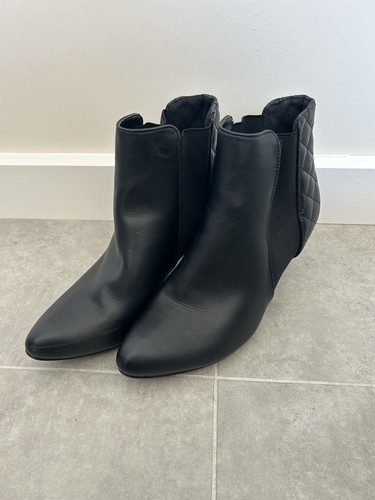 Ladies black boots - black,