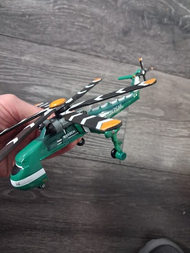 Disney planes diecast - disney, piston