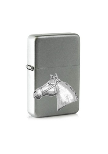 Ppe10 horses head emblem on - head,