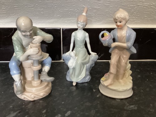 Three pastel porcelain - porcelain, figures