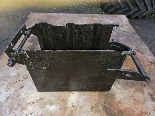 Leyland tractor battery box - tractor,