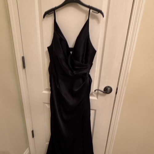 Galina signature black satin - signature,