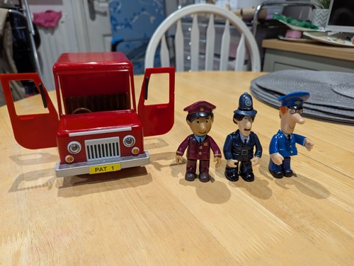 Vintage postman pat 2003 - postman,