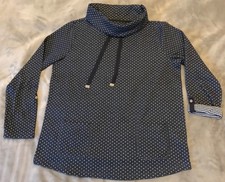 Mantaray size 16 blue polka