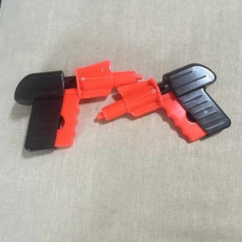 Red black plastic spud - black,
